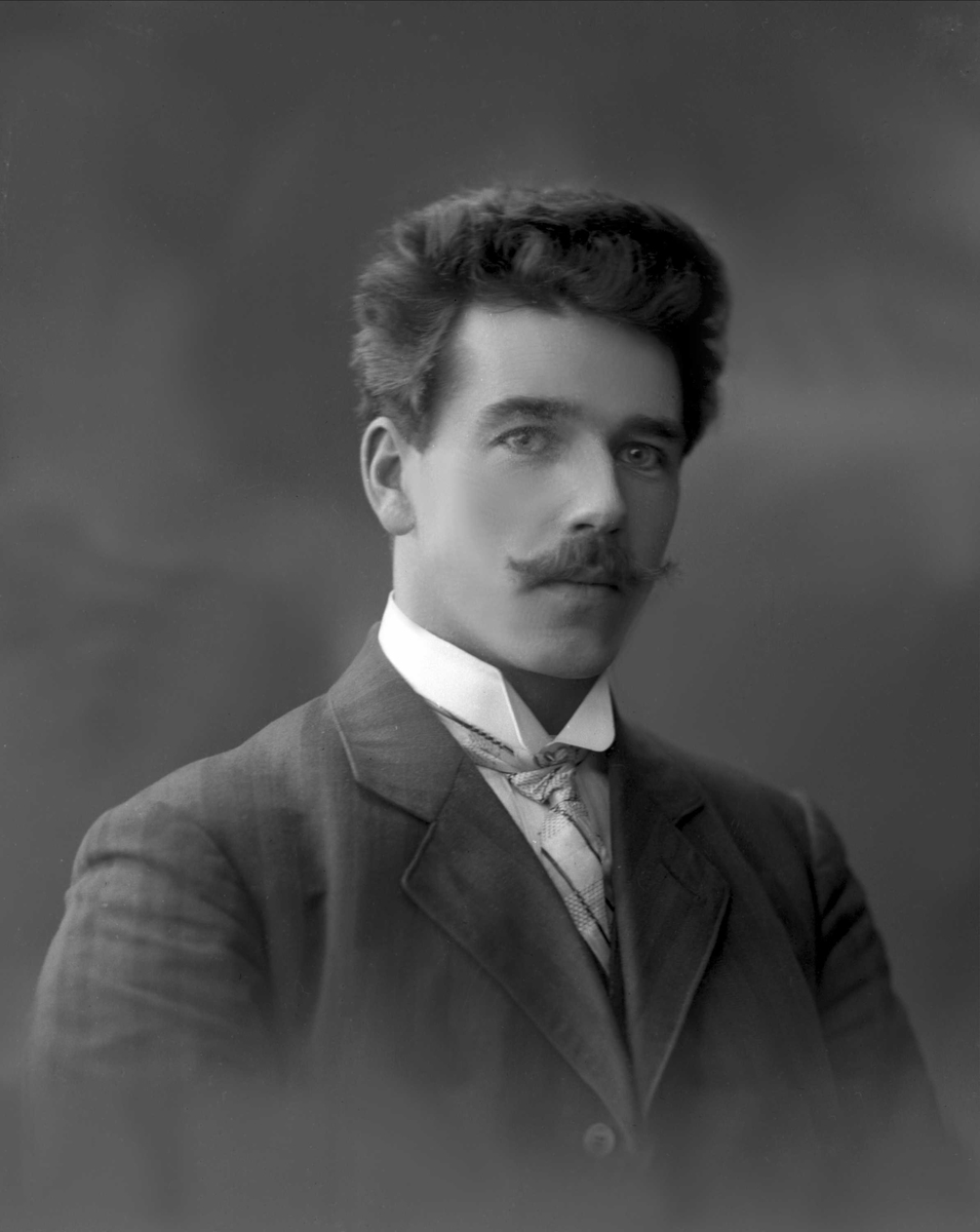 Gustav Borgen, NFB.43000