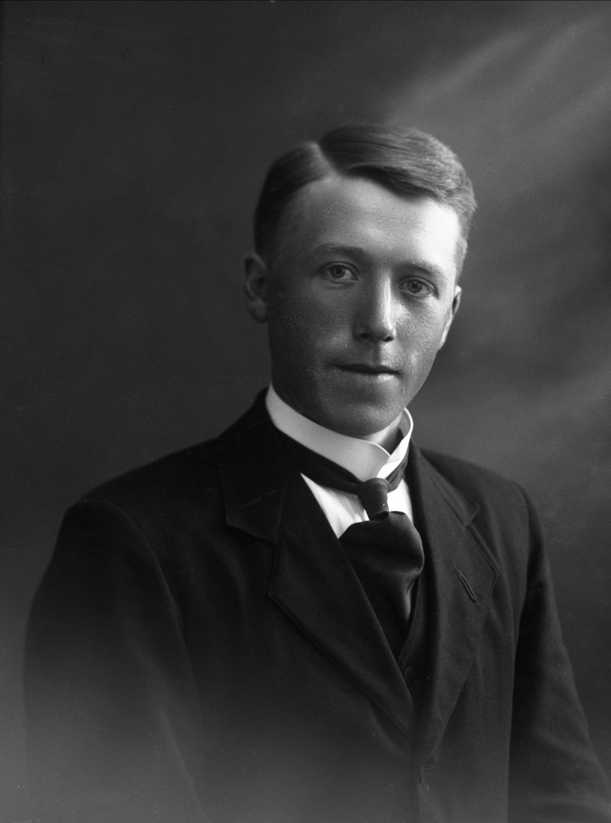 Gustav Borgen, NFB.45200