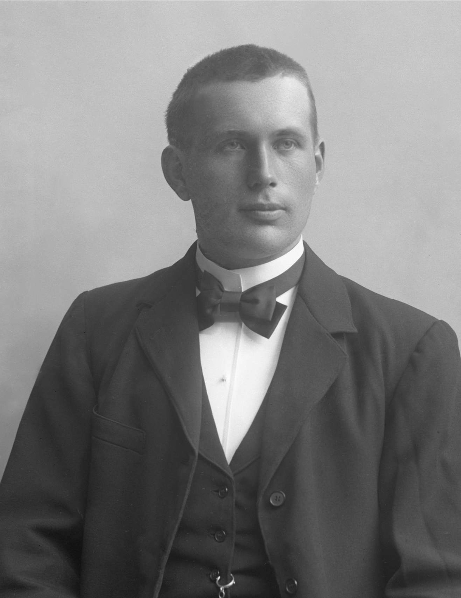Gustav Borgen, NFB.45364