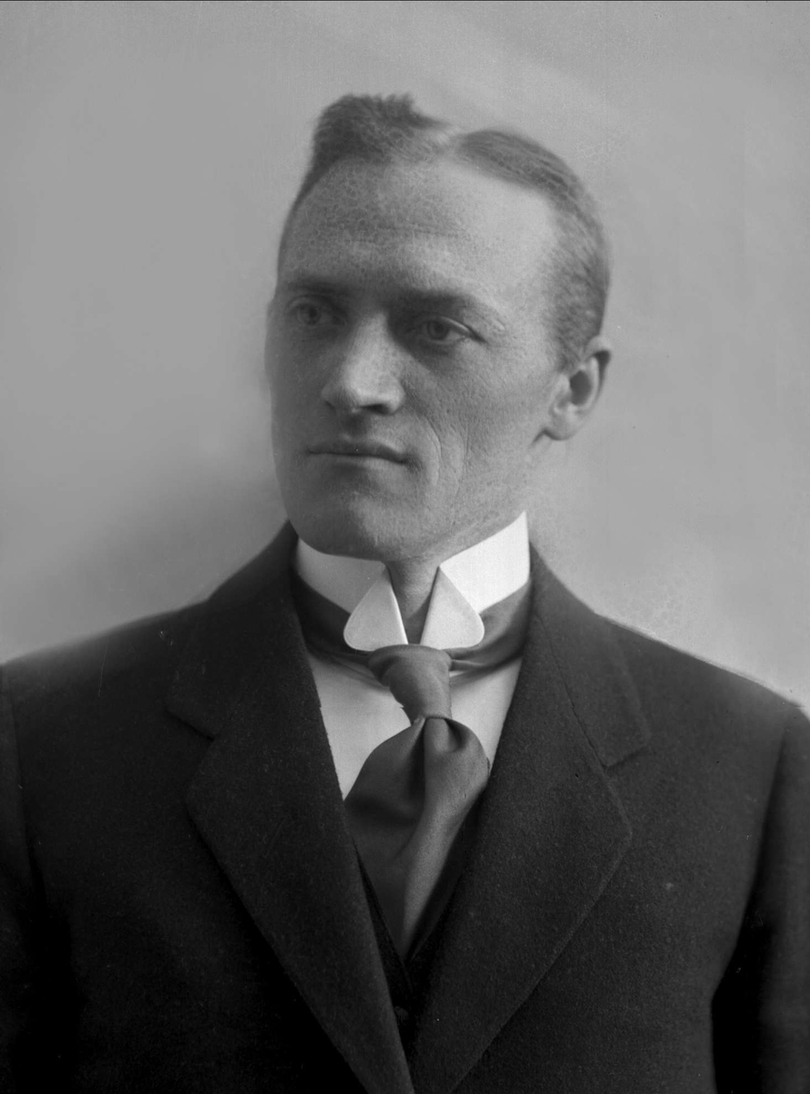 Gustav Borgen, NFB.47826
