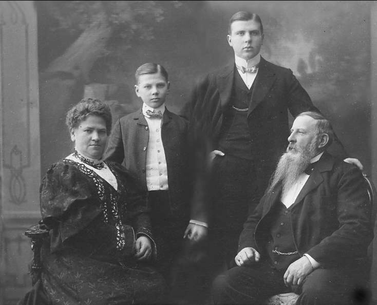 Gustav Borgen, NFB.47990