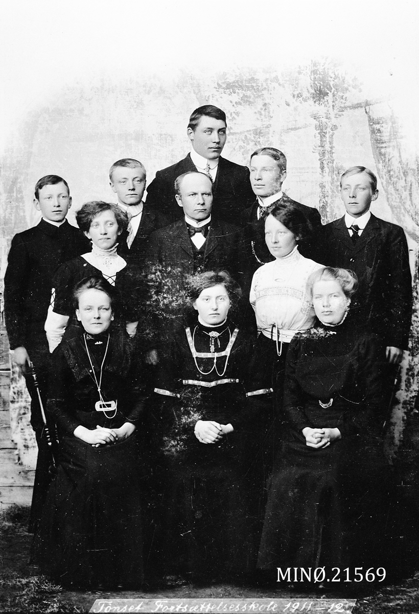Henrik Augustinsson Stinessen, Famliebilde
