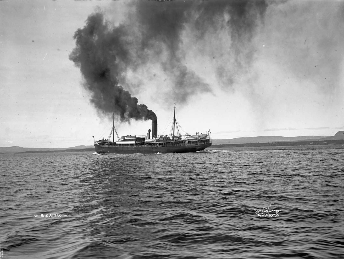 Anders Beer Wilse, D/S OSLO (b. 1906, Earle's Co., Hull)