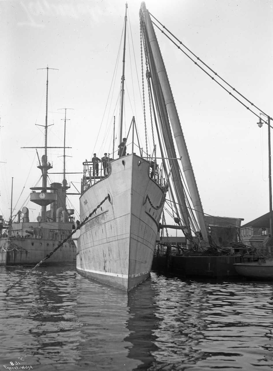 Anders Beer Wilse, Draug (b. 1908, Karljohansvern Verft, Horten), torpedokrysser,