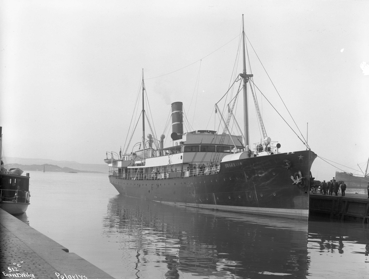 Anders Beer Wilse, D/S Polarlys (b. 1912, Burmeister & Wains Maskin- og Skibsbyggeri, Kjøbenhavn)