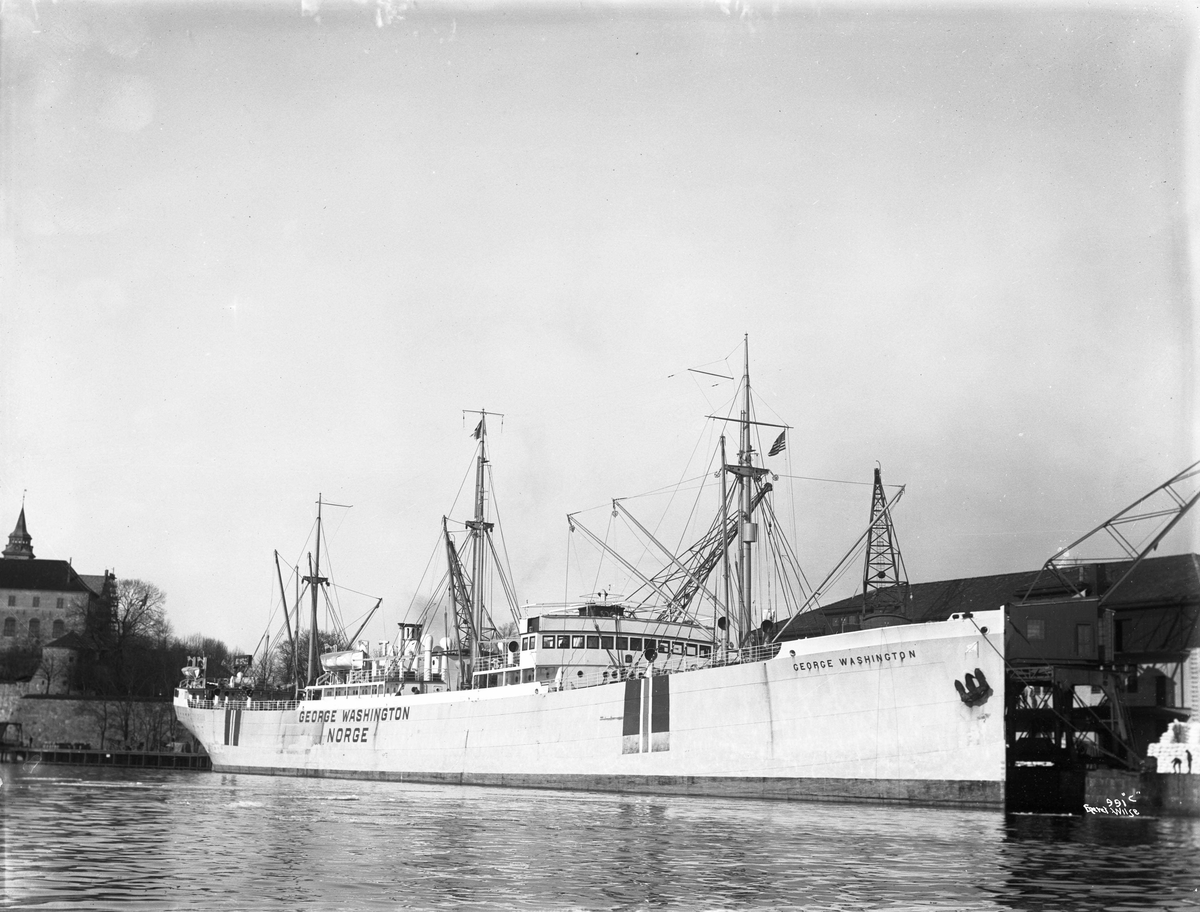 Anders Beer Wilse, M/S George Washington (b. 1916, Burmeister & Wain, Kjøbenhavn)