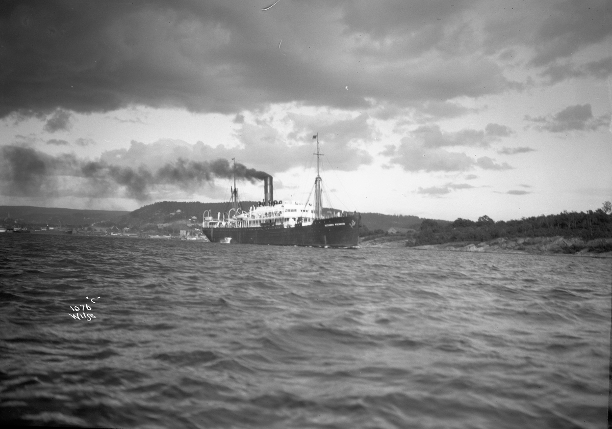 Anders Beer Wilse, D/S Calypso (1898, Sir Raylton Dixon & Co, Middlesborough)