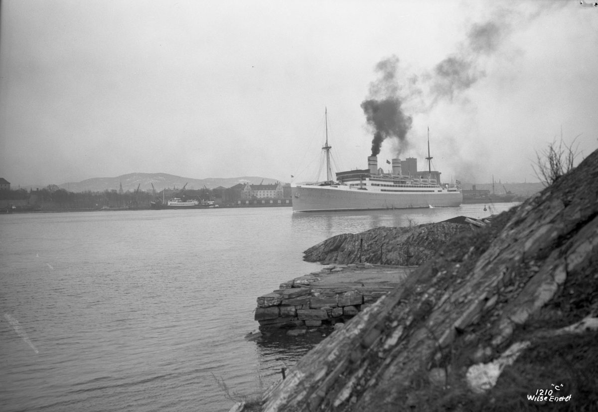 Anders Beer Wilse, Stavangerfjord (b. 1918, Cammell, Laird & Co., Birkenhead)