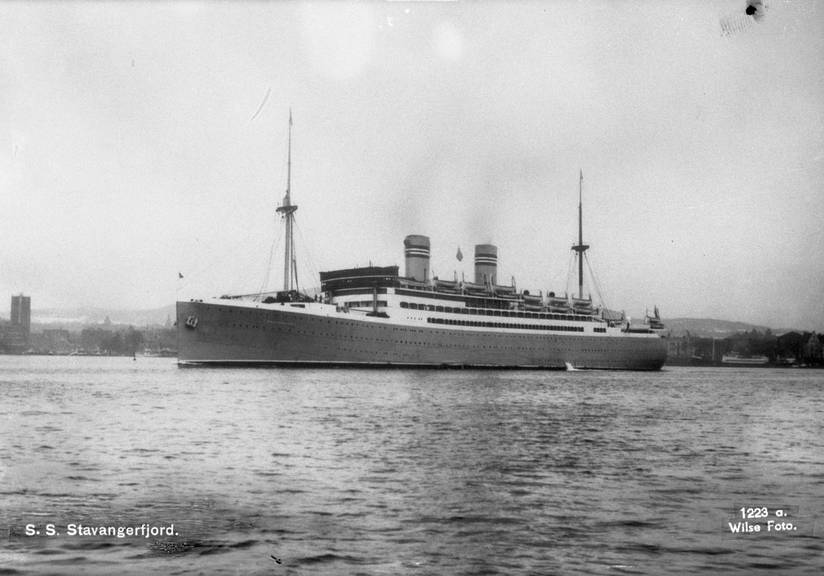 Anders Beer Wilse, Stavangerfjord (b. 1918, Cammell, Laird & Co., Birkenhead)