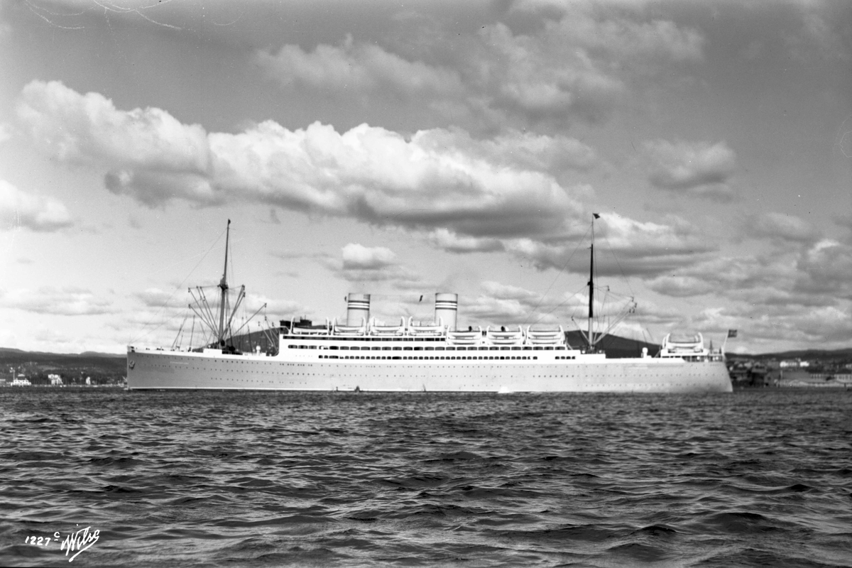Anders Beer Wilse, Stavangerfjord (b. 1918, Cammell, Laird & Co., Birkenhead)
