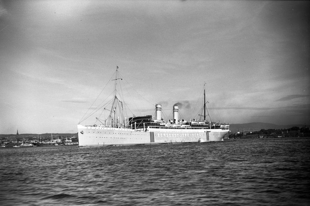 Anders Beer Wilse, Bergensfjord (b. 1913, Cammell, Laird & Co., Birkenhead)