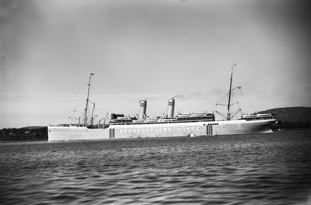 Anders Beer Wilse, Bergensfjord (b. 1913, Cammell, Laird & Co., Birkenhead)