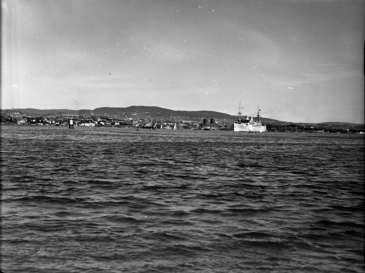 Anders Beer Wilse, Stavangerfjord (b. 1918, Cammell, Laird & Co., Birkenhead)
