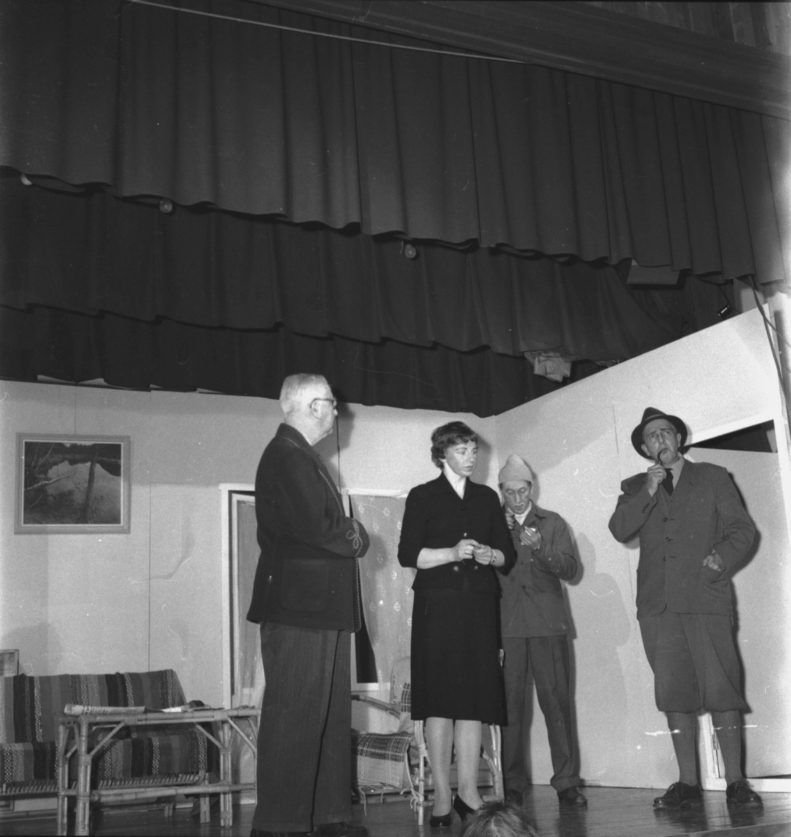 Per Magne Grue, Tynset, Teater, scene, skuespillere, kulisser, tynset dramatiske klubbs debut