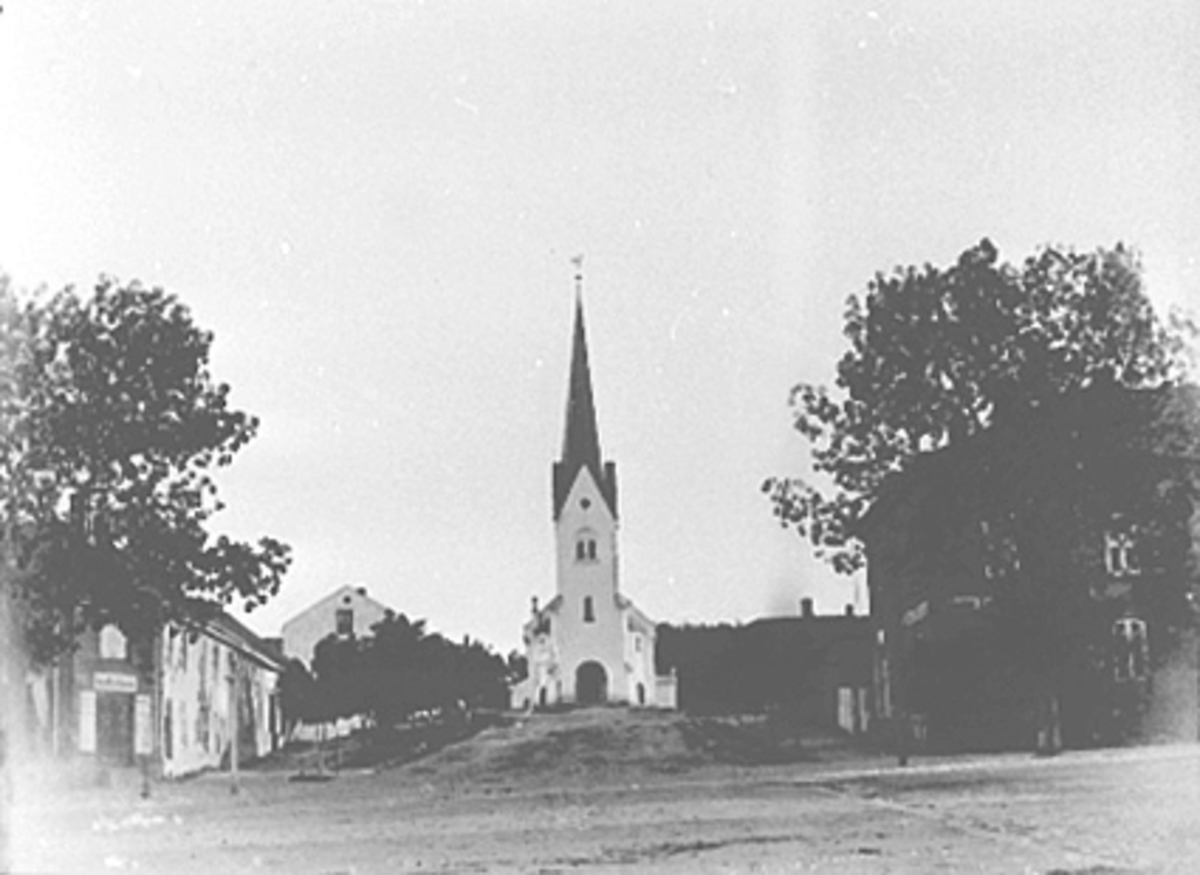 Anno Domkirkeodden, EKSTERIØR, HAMAR DOMKIRKE, KIRKEBAKKEN, SLAKTER JOHN KRISTIANSEN. POSTKORT.
