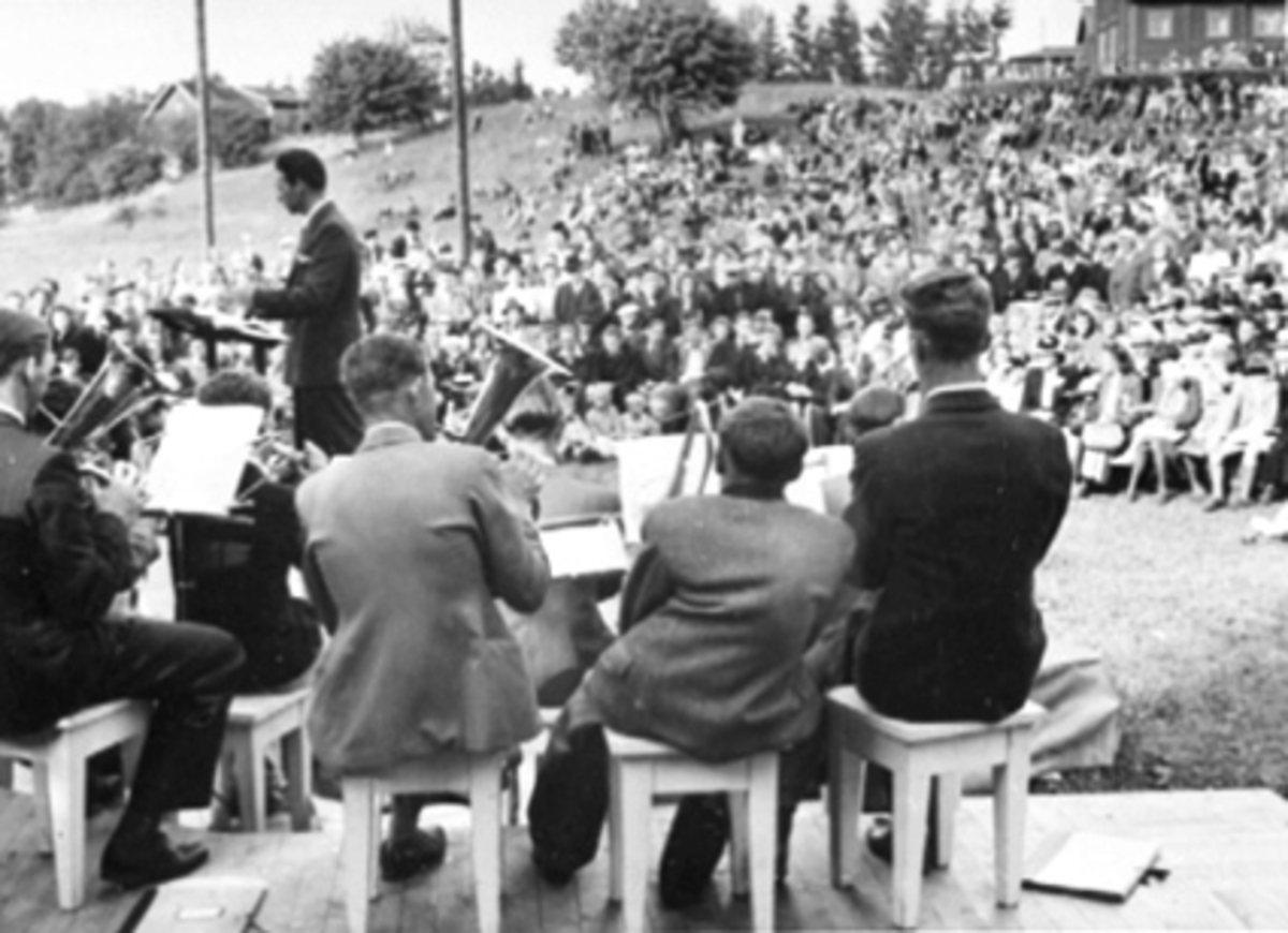 Anno Domkirkeodden, DOMKIRKEODDEN OG HEDMARKSMUSEET, , UTESCENA, KONSERT, BILDET ER FRA SCENA MOT PUBLIKUM.