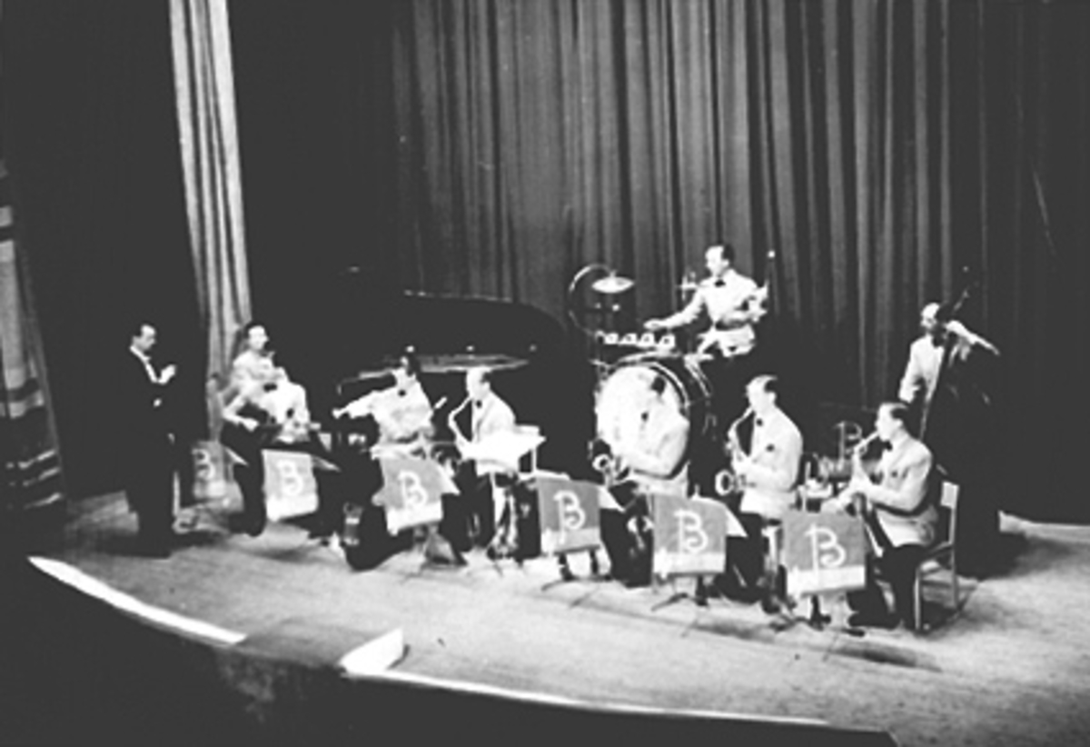 Anno Domkirkeodden, GRUPPE 10 MUSIKERE, KONSERT, ØIVIND BERGHS BRISTOLORKESTER, DIRIGENT ØIVIND BERGH