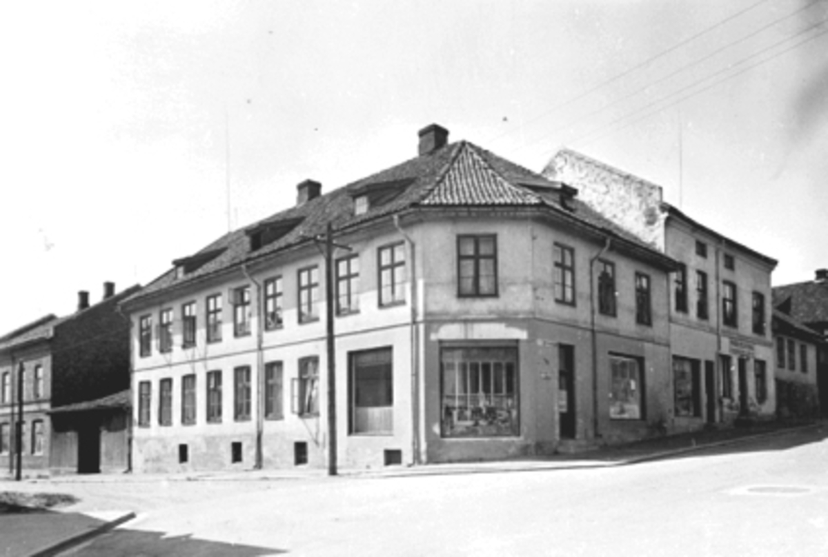 Anno Domkirkeodden, EKSTERIØR STORHAMARGATA 22, HEGSVOLDGÅRDEN, MORTERUDSGATA. .