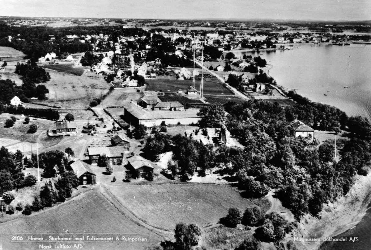 Anno Domkirkeodden, FLYFOTO, VEST MOT ØST, HEDMARKSMUSEET, STORHAMARSTRANDA
