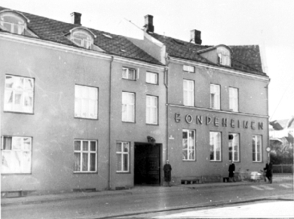 Anno Domkirkeodden, EKSTERIØR VANGSVEGEN 33, BONDEHEIMEN HOTELL OG KAFFISTOVE MOT ØSTREGATE