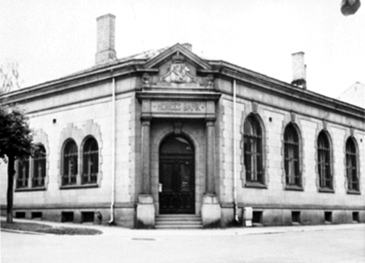 Anno Domkirkeodden, EKSTERIØR NORGES BANK, PARKGATA 21