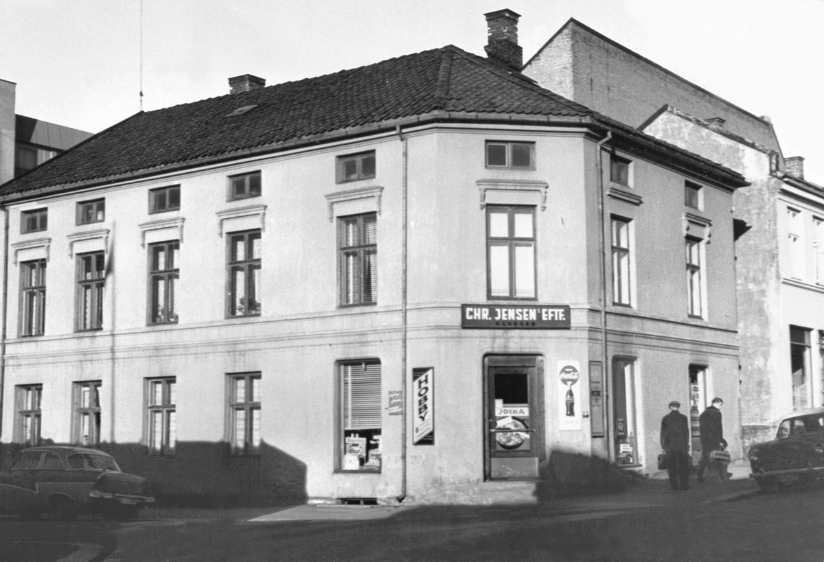 Anno Domkirkeodden, EKSTERIØR GRØNNEGATA 32, CHR. JENSENS EFTF. , KOLONIAL I FØRSTE ETASJE