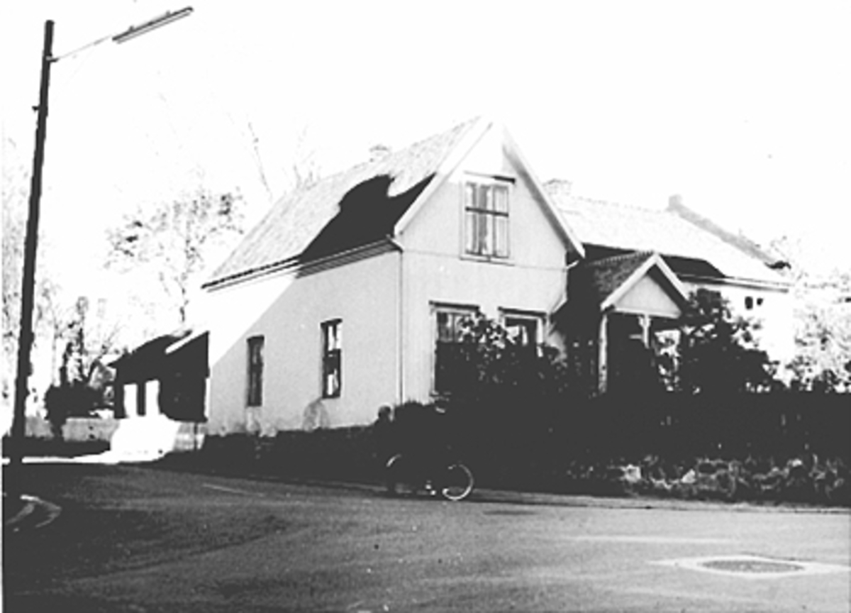 Anno Domkirkeodden, EKSTERIØR HØIENSALGATA 21 MOT KRYSSET HØIENSALGATA/TORGGATA