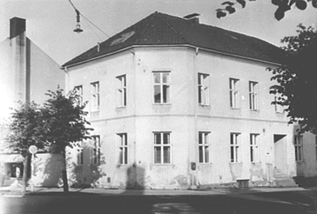 Anno Domkirkeodden, EKSTERIØR PARKGATA 14