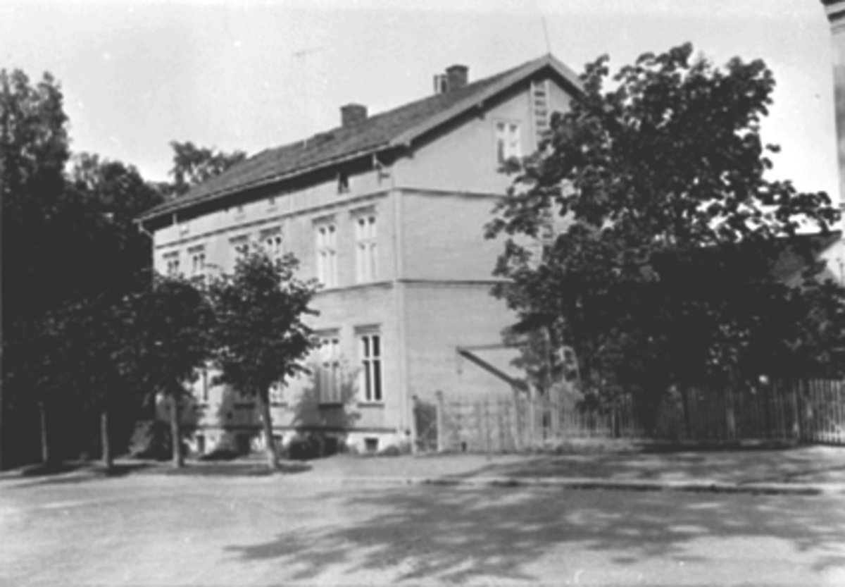 Anno Domkirkeodden, EKSTERIØR PARKGATA 34