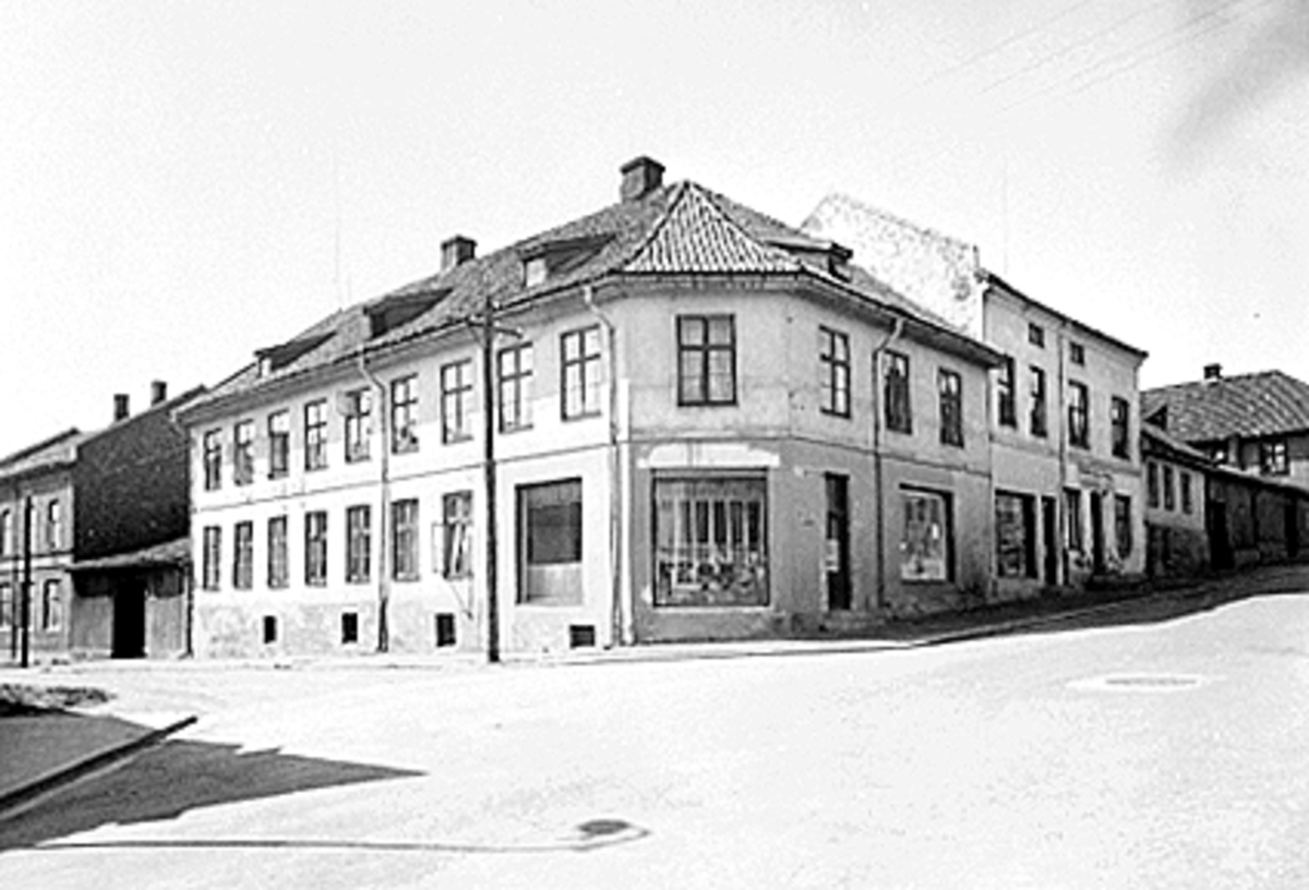 Anno Domkirkeodden, EKSTERIØR, STORHAMARGATA 22, MORTERUDSGATE/STORHAMARGATA.