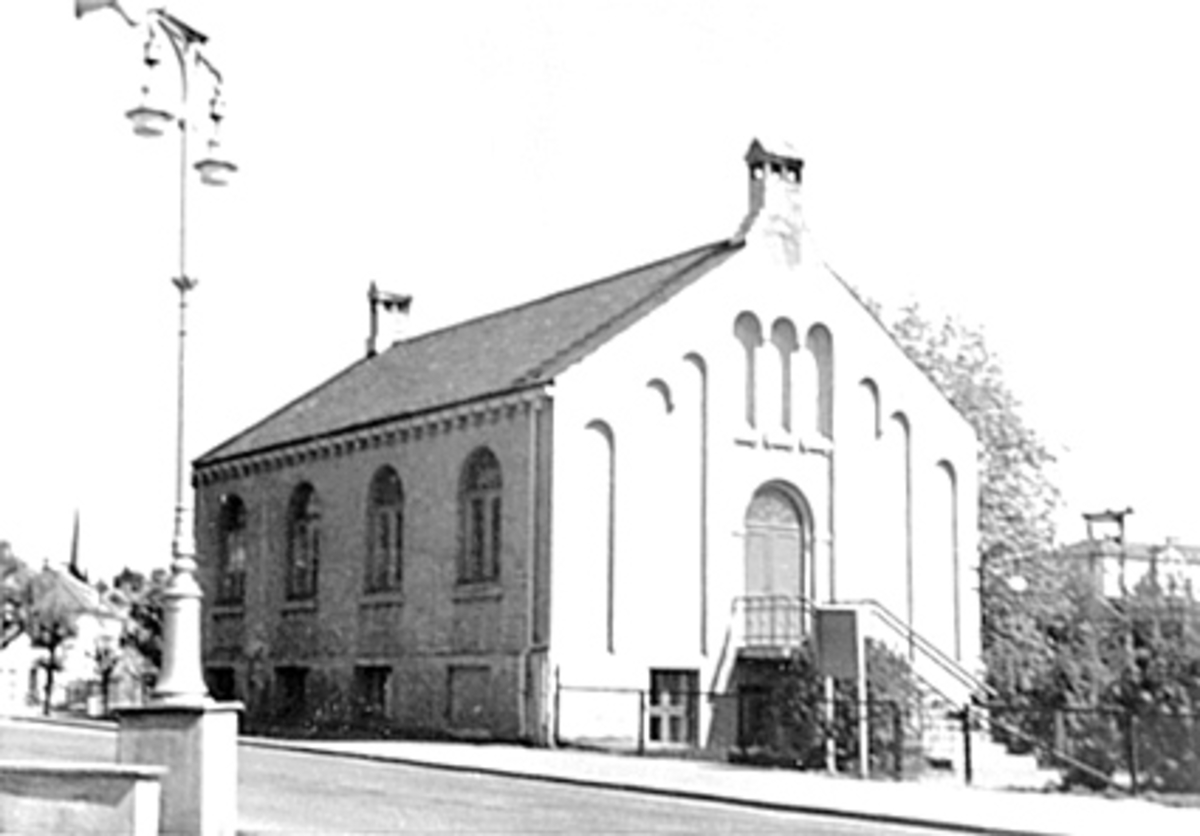 Anno Domkirkeodden, EKSTERIØR YNGLINGEN, FURNESVEGEN 1