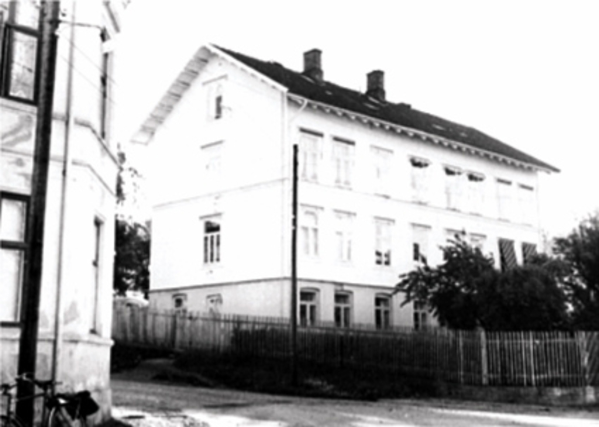 Anno Domkirkeodden, EKSTERIØR DAMEHJEMMET, KRONBORGVEGEN 4