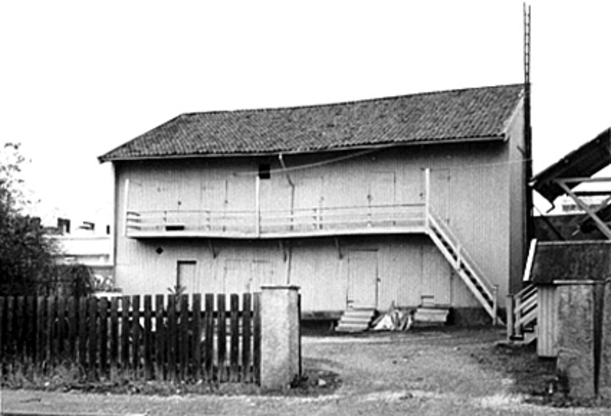 Anno Domkirkeodden, EKSTERIØR BAKHUS, UTHUS, PARKGATA 32,