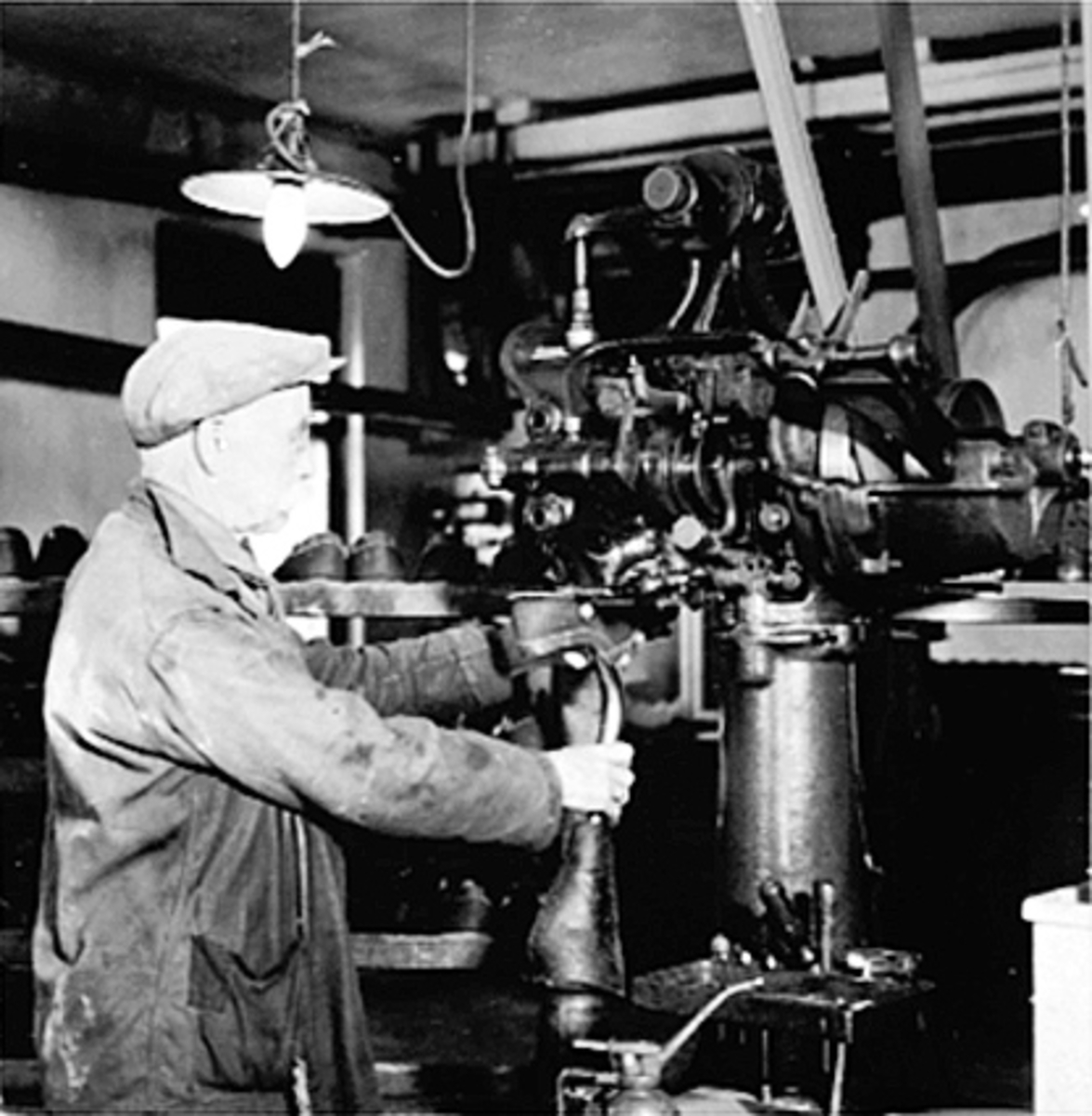 Anno Domkirkeodden, CHRISTIAN LIE, REPERATØR OG ALTMULIGMANN VED PLUGGMASKIN, FORMAN FRA 1914, NORRØNA SKOFABRIKK A/S
