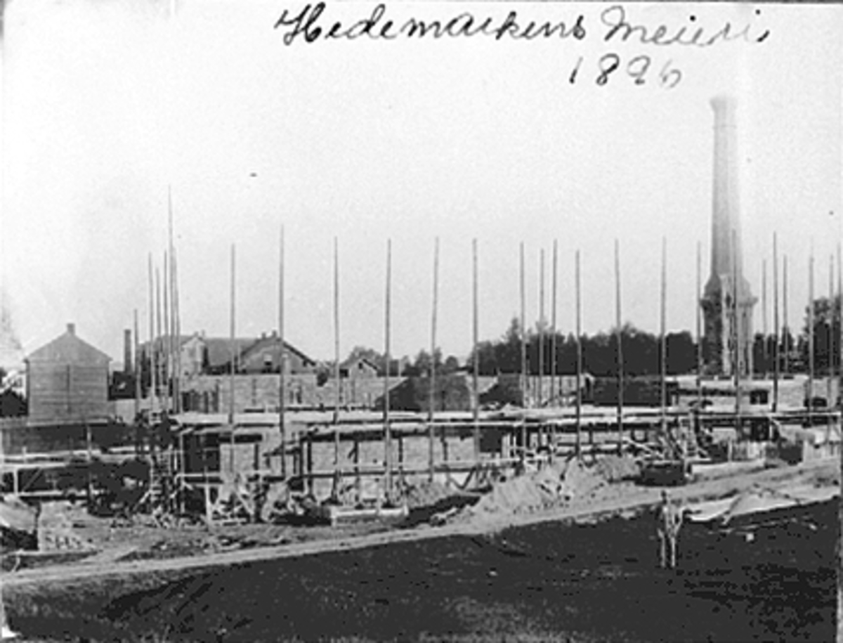 Anno Domkirkeodden, HEDMARKENS MEIERI UNDER BYGGING, STANGEVEGEN 72.