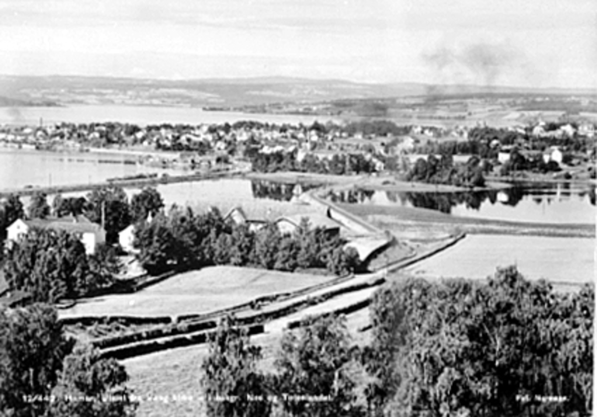 Anno Domkirkeodden, UTSIKT FRA VANG KIRKE MOT ÅKERSVIKA, ÅKER GARD I FORGRUNNEN, FØR UTBYGGING AV ÅKER HAGEBY