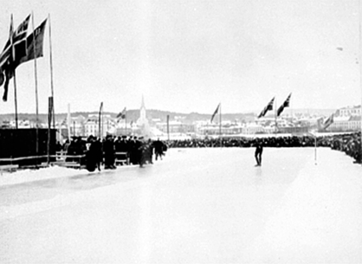 Anno Domkirkeodden, EUROPAMESTERSKAP PÅ SKØYTER, 2 SKØYTELØPERE PÅ STARTSTREKEN, VINTER