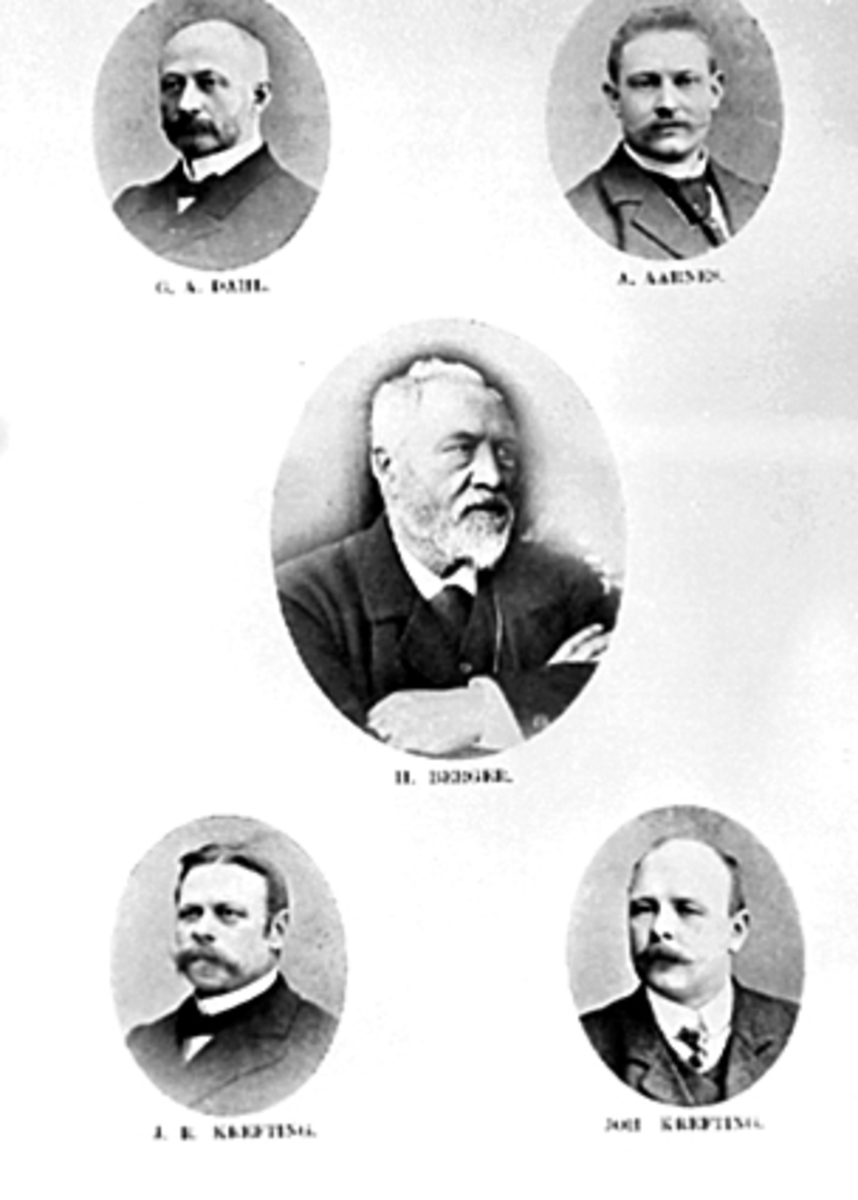 Anno Domkirkeodden, PORTRETT DIREKTIONEN VED AKTIESELSKABET HAMAR JERNSTØBERI OG MEK. VERKSTED, G. A. DAHL, A. AARNES, H. BERGER, J. R. KREFTING, J. KREFTINGHAM-JERN, STANGEVEGEN