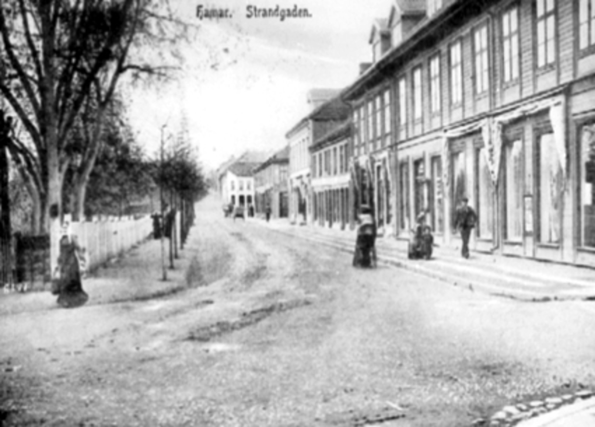 Anno Domkirkeodden, STRANDGATA 71, MOT STORTORGET, BROSTEIN