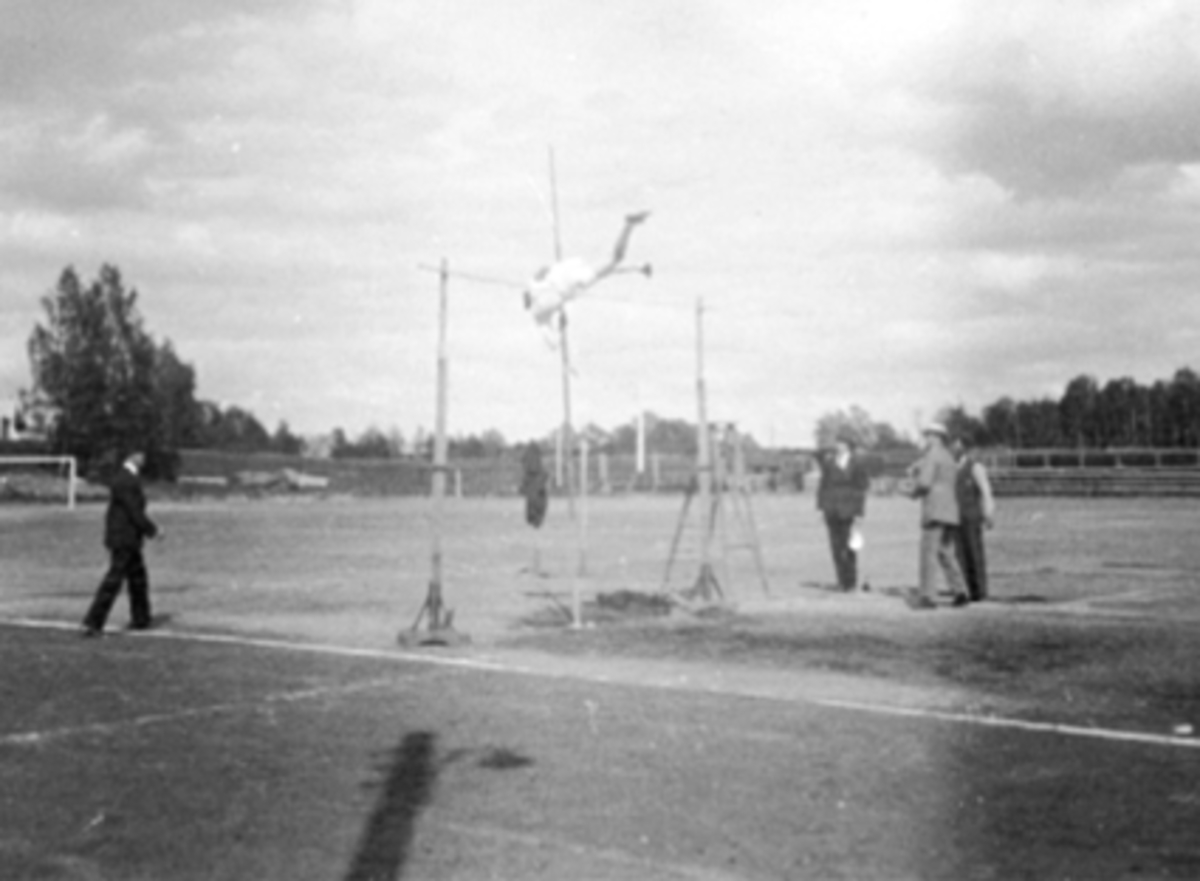 Anno Domkirkeodden, STAVHOPPER, STEVNE, HAMAR STADION, FRIIDRETT