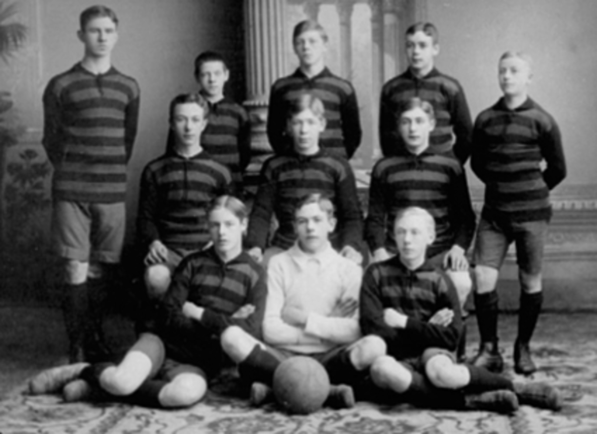 Anno Domkirkeodden, GRUPPE, 11 FOTBALLSPILLERE, H. I. L.