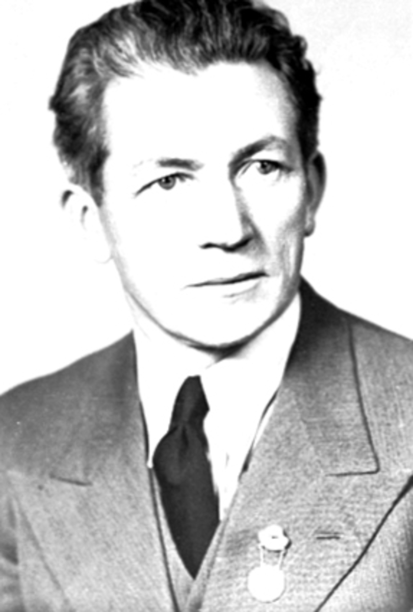 Anno Domkirkeodden, PORTRETT, CARL HAAVE, BRAGDMERKE