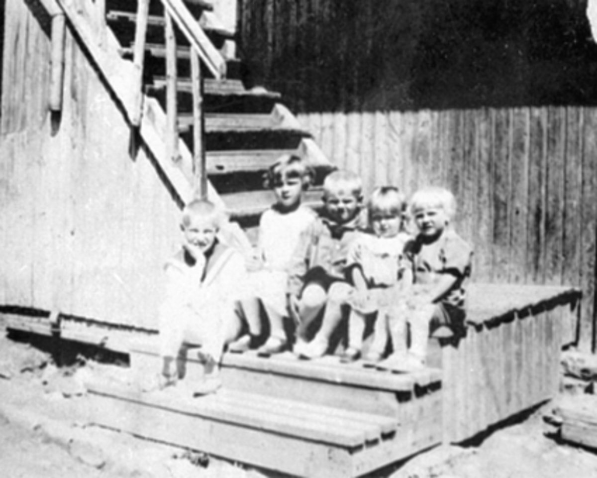 Anno Domkirkeodden, GR. 5 BARN, TRAPP, GUNNAR ARNESEN, INGRID ARNESEN, ?, VESLA ARNESEN, ?