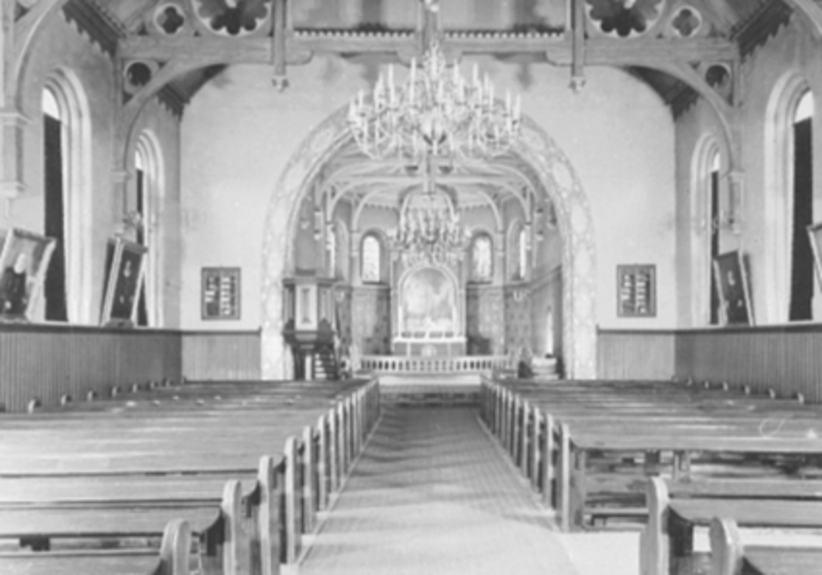 Anno Domkirkeodden, INTERIØR HAMAR DOMKIRKE MOT ALTERET, PREKESTOLEN