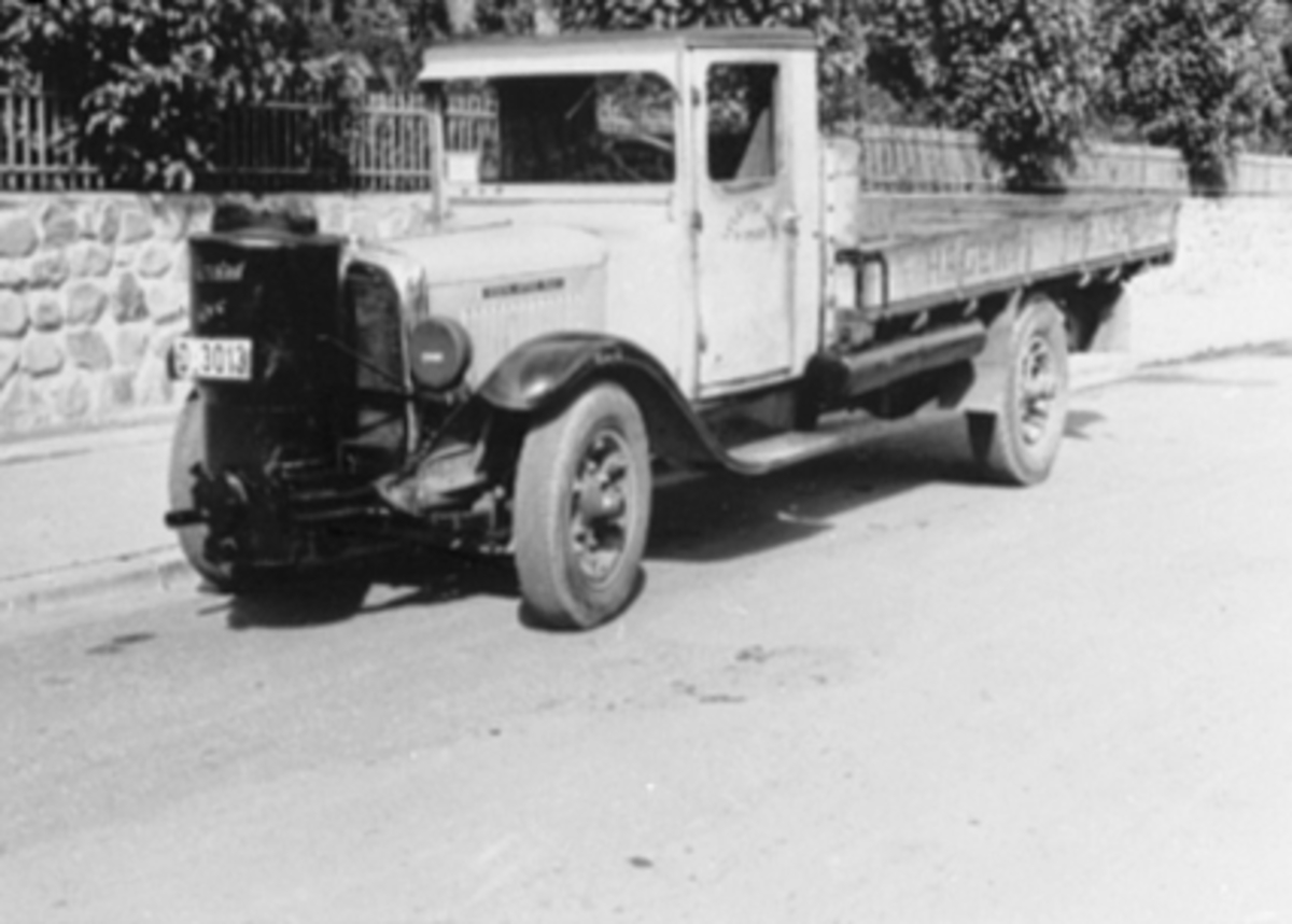 Anno Domkirkeodden, LASTEBIL, GENERAL MOTORS TRUCK, D-3013, HAGENS TRANSPORT, GASSGENERATOR FYRT MED KNOTT