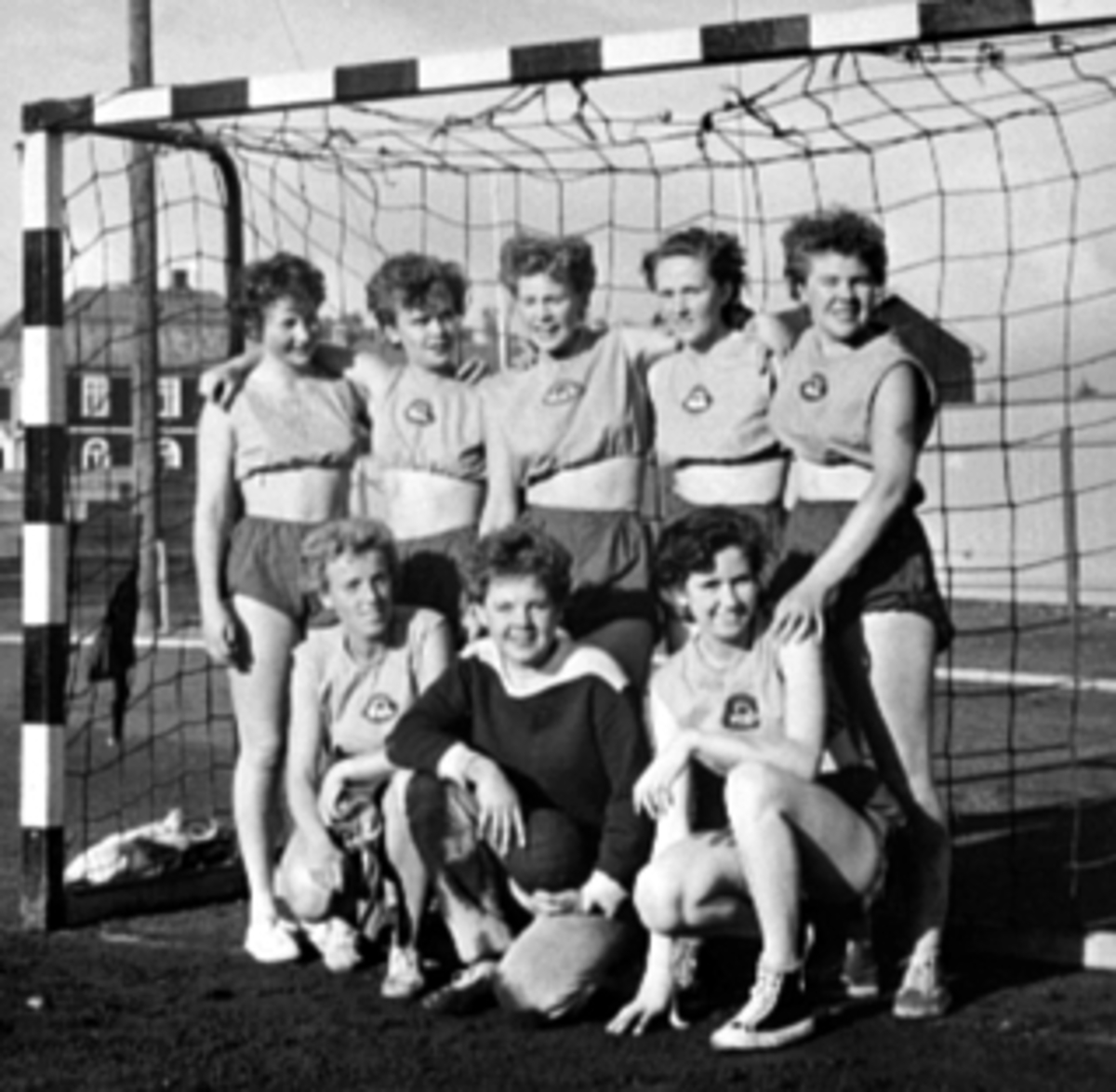 Anno Domkirkeodden, GRUPPE 8 KVINNER, DAMEHÅNDBALLAG, HAMAR STADION, H. I. L.