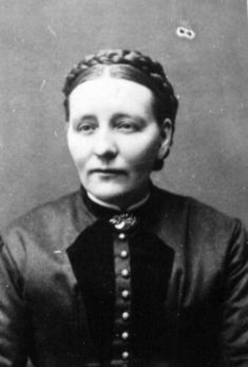 Anno Domkirkeodden, Portrett av Kristine Dobloug.