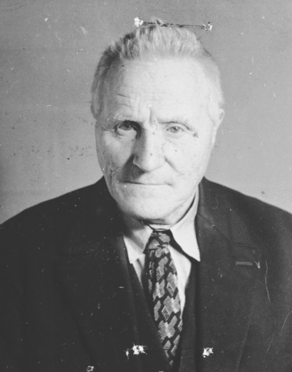 Anno Domkirkeodden, Olaf Antonsen (1882-1975). Bakketun, Helgøya. Dirigent og leder av musikkorps på Øya og Toftes Gave.