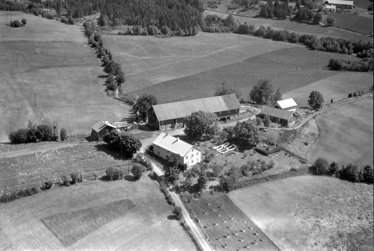 Anno Domkirkeodden, Flyfoto av Jevanol gard, Furnes, Ringsaker.