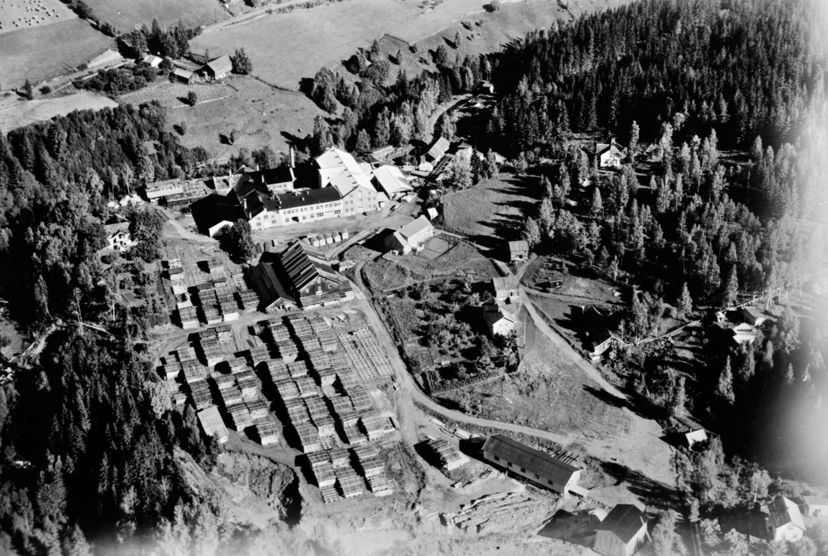 Anno Domkirkeodden, Flyfoto av Moelven bruk, Anderkværn, Ringsaker.